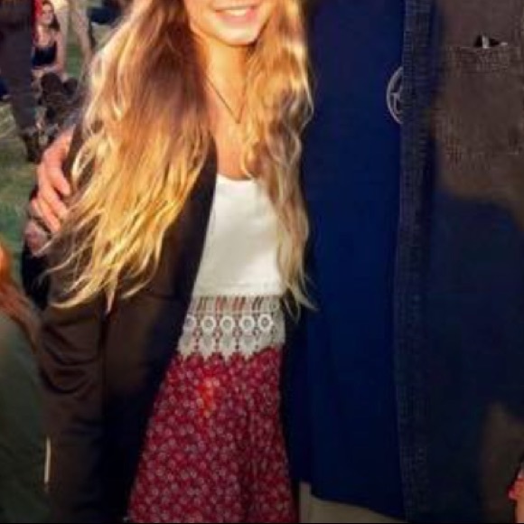 White Crop Tank - Picture 4 of 4